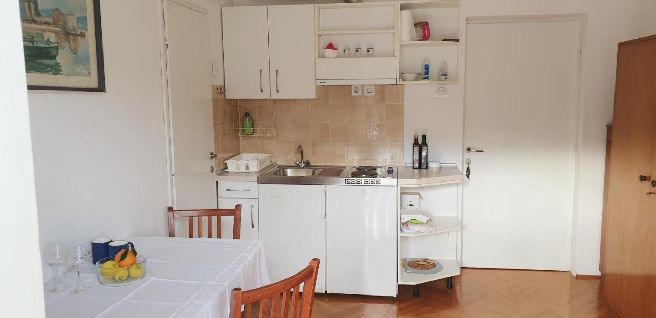 Apartments Lucija Stari Grad  Extérieur photo