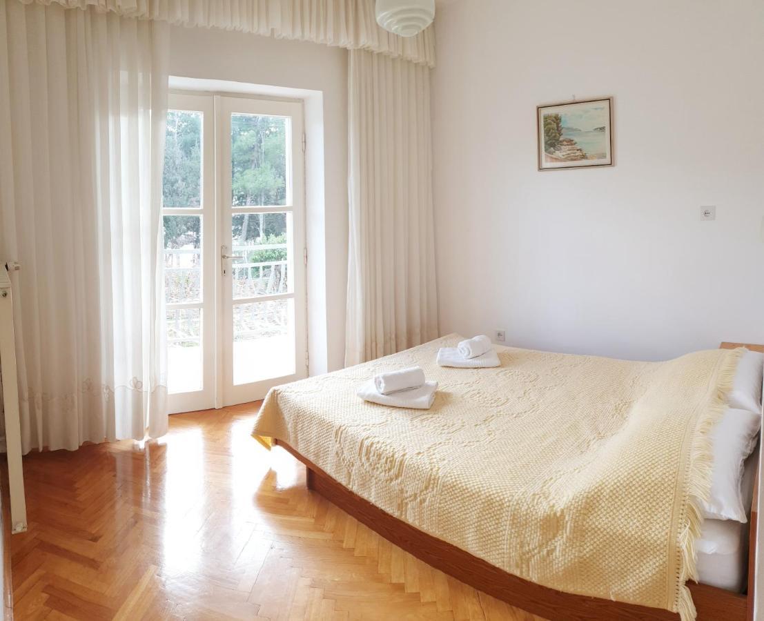 Apartments Lucija Stari Grad  Extérieur photo